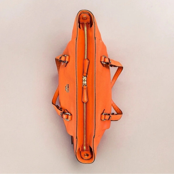 MCM 🍊 Pebbled Leather Tote - Picture 2 of 14